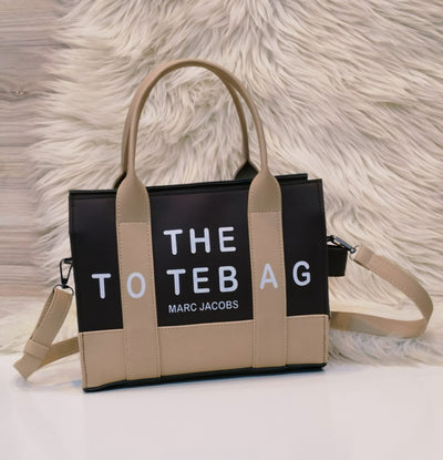 MARC JACOBS
THE TOTE BAG
Handbag PU leather with Long Belt