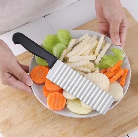 Crinkle Fries Cutter Knife with Handle Potato Stainless steel Multifunctional Wavy Edged Chopper Slicer Vegetable Fruit Potato Cutter Knife, Crinkle Choppers Chopping Knife with Wavy Blade Tool Stainless Steel Potato French fry slicer cutter