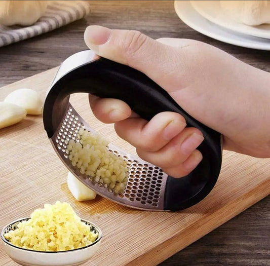 Garlic press,grinder crusher new ring stainless steel garlic masher garlic clip artifact peeling garlic household kitchen gadgets